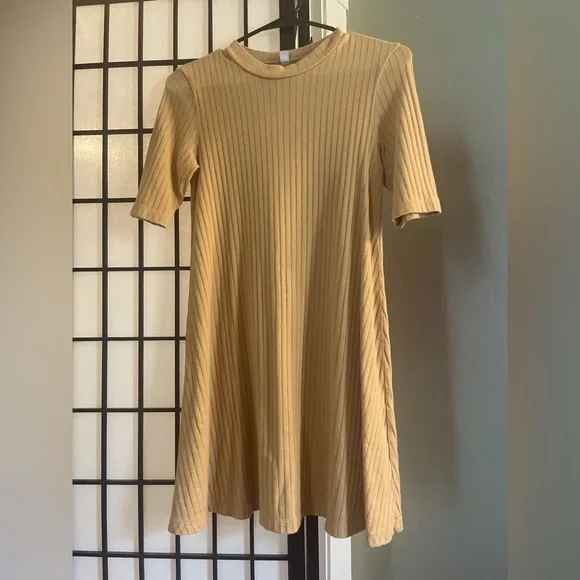 XS Yellow Ribbed Uniqlo Dress - Picture 1 of 1